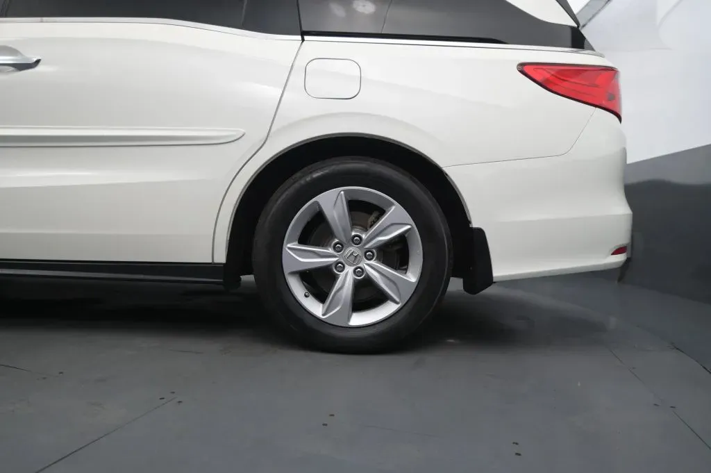 Honda Odyssey photo 14