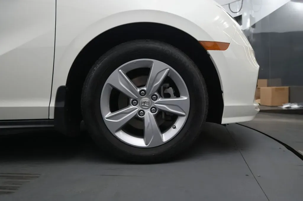 Honda Odyssey photo 18