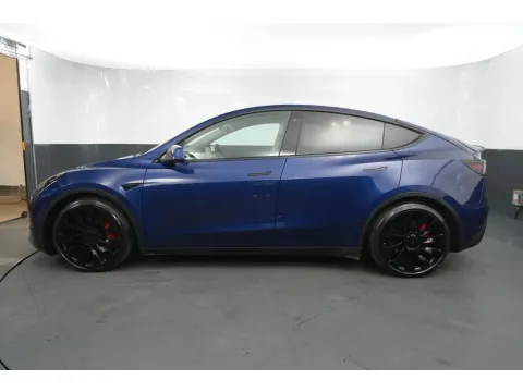 Photos of 2022 Tesla Model Y Performance Sport Utility 4D for sale in Hillside, NJ at Crazy Cars Hillside