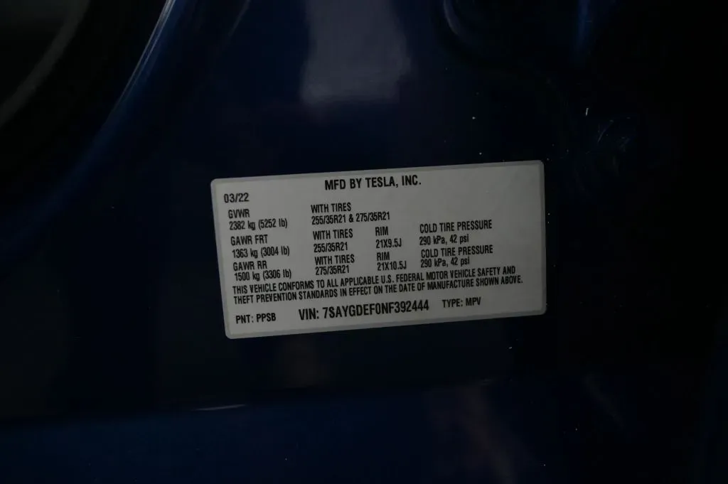 Tesla Model Y photo 22