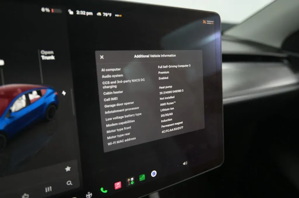 Tesla Model Y photo 28