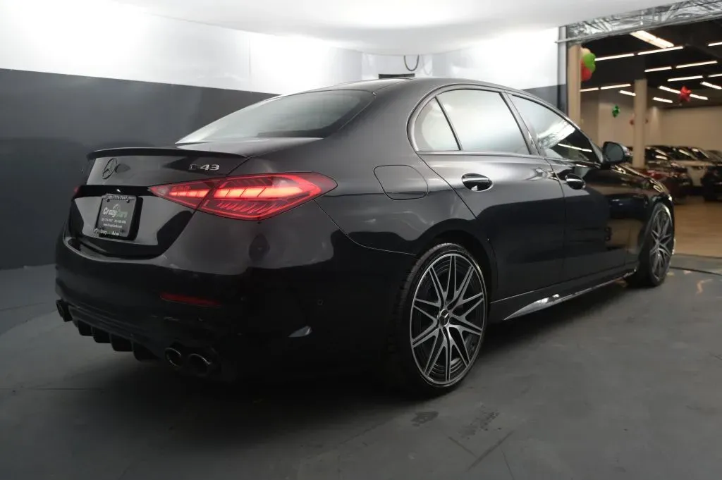 Mercedes-Benz C-Class photo 5