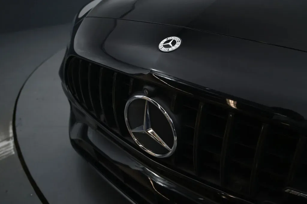 Mercedes-Benz C-Class photo 9