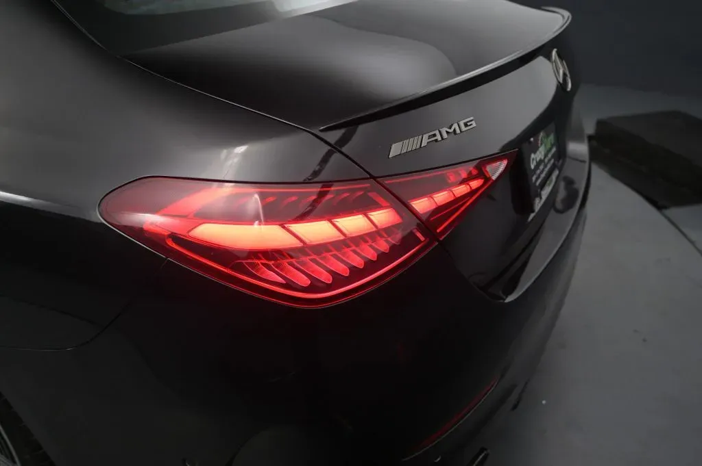 Mercedes-Benz C-Class photo 16