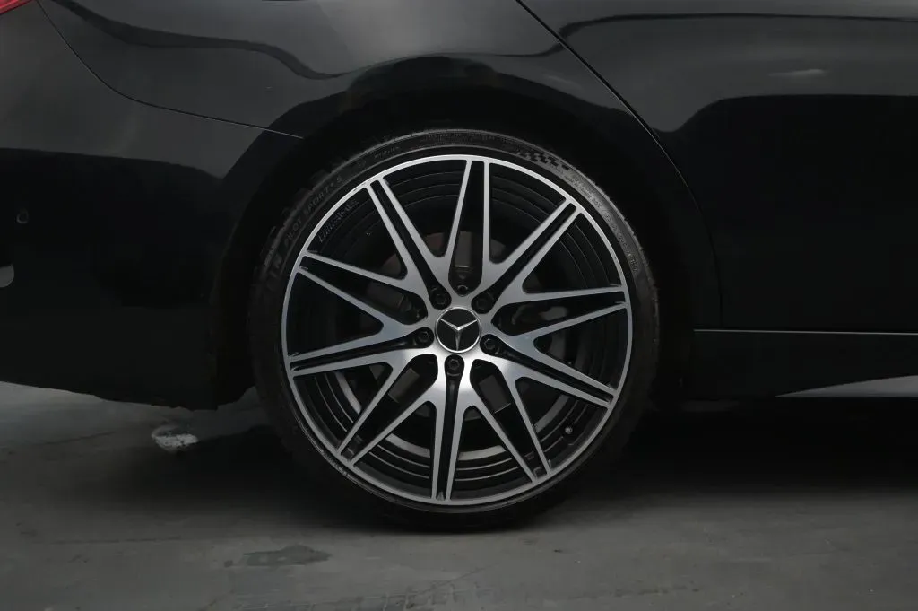 Mercedes-Benz C-Class photo 20