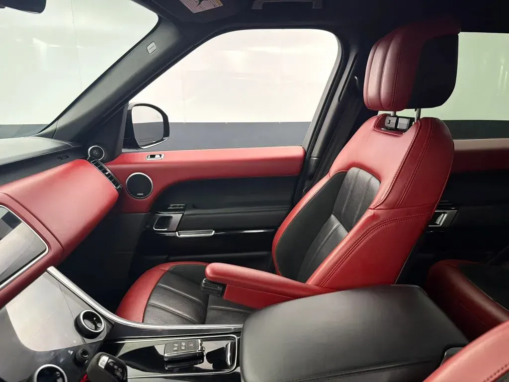 Land Rover Range Rover Sport photo 15