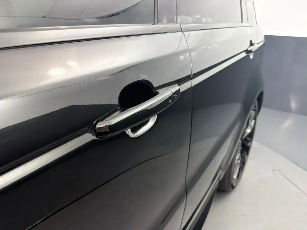 Land Rover Range Rover Sport photo 13