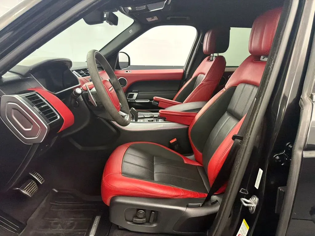 Land Rover Range Rover Sport photo 14