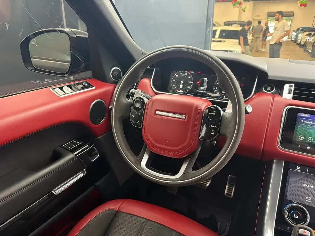 Land Rover Range Rover Sport photo 32