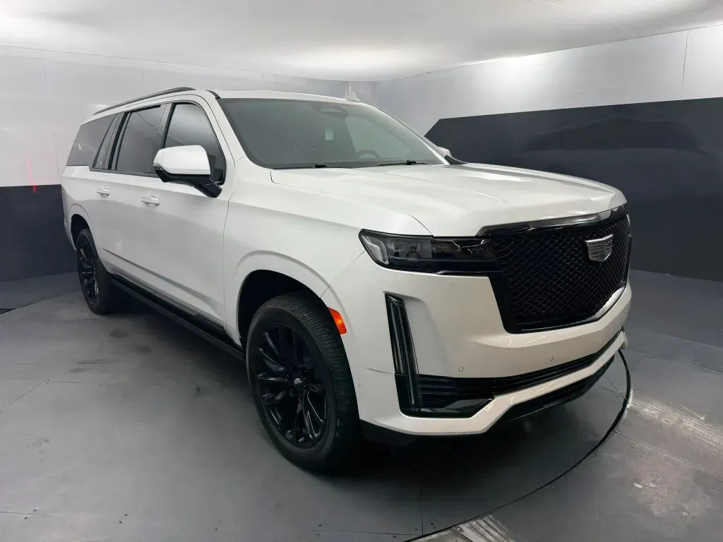 Cadillac Escalade ESV photo 6