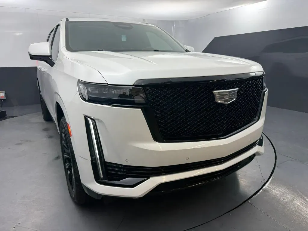 Cadillac Escalade ESV photo 7