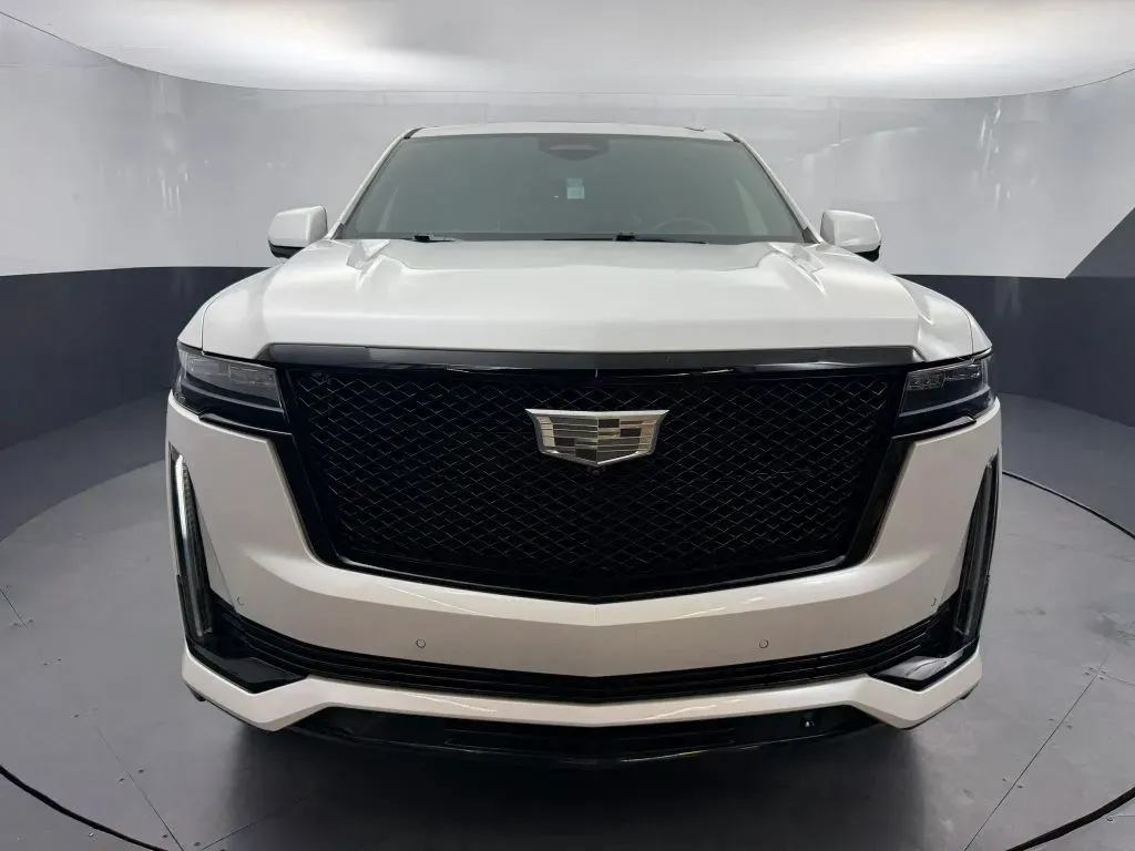 Cadillac Escalade ESV photo 8
