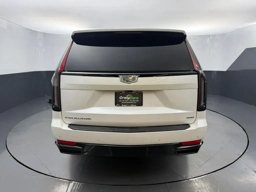 Cadillac Escalade ESV photo 10