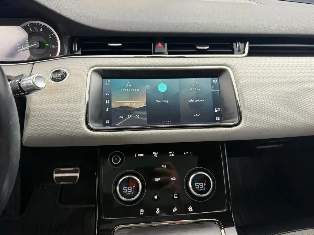 Land Rover Range Rover Evoque photo 31