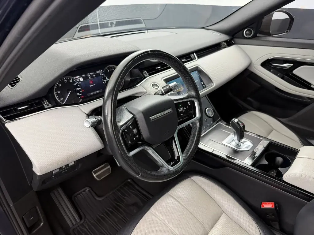 Land Rover Range Rover Evoque photo 23