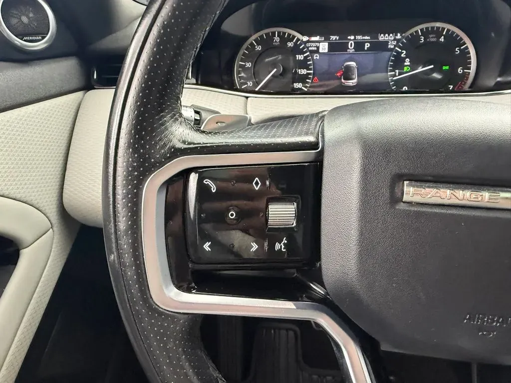 Land Rover Range Rover Evoque photo 29