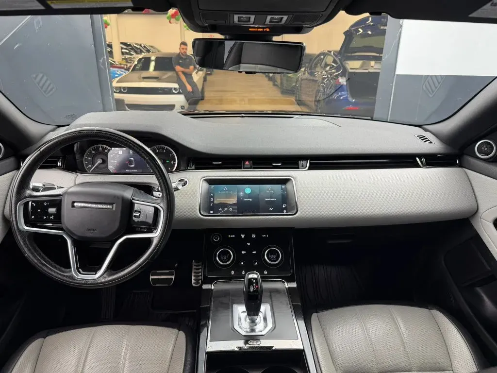 Land Rover Range Rover Evoque photo 27
