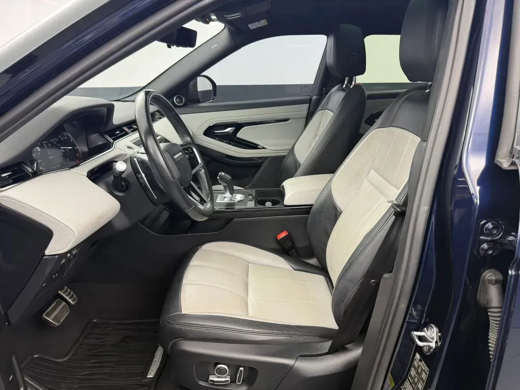 Land Rover Range Rover Evoque photo 22