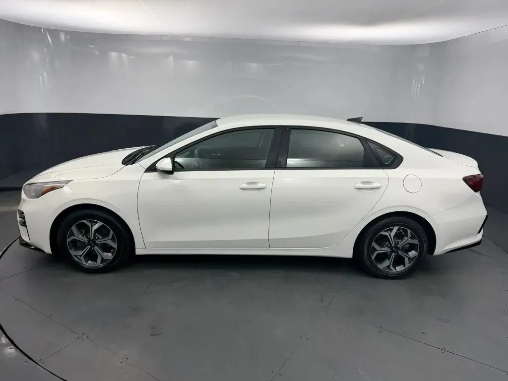 Kia Forte photo 2