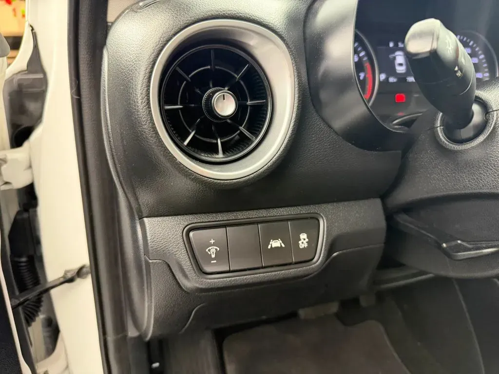 Kia Forte photo 24