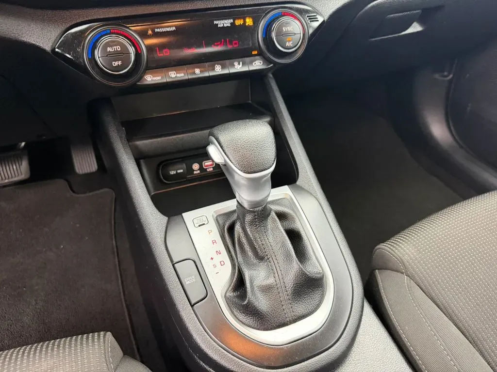 Kia Forte photo 18
