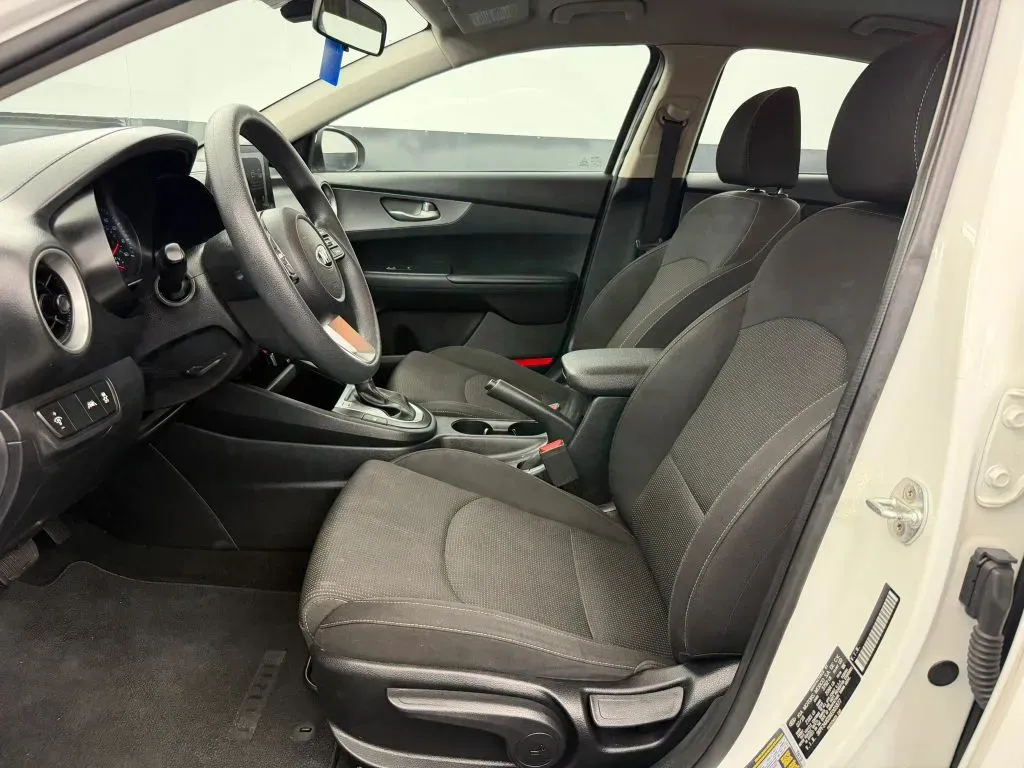 Kia Forte photo 12