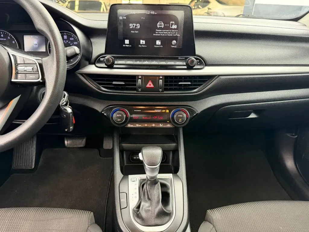 Kia Forte photo 17