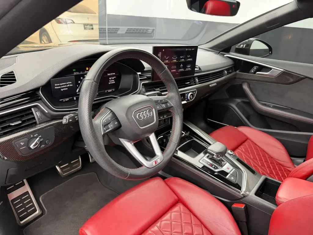 Audi S5 photo 20