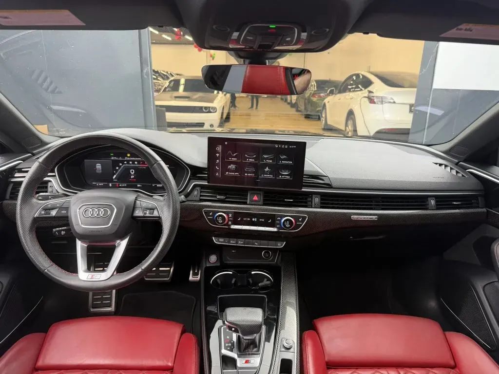 Audi S5 photo 27