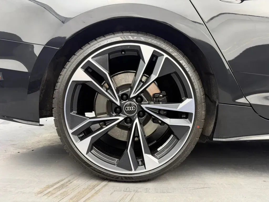 Audi S5 photo 16