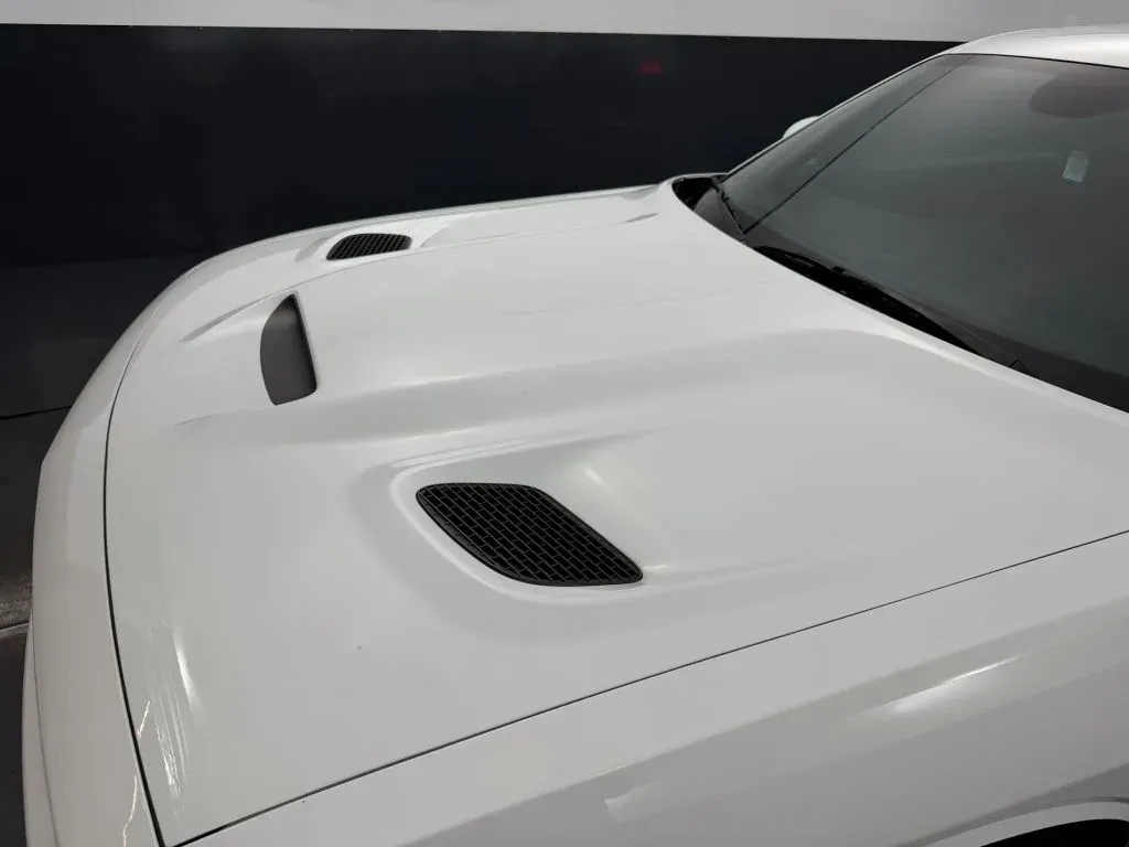 Dodge Challenger photo 17