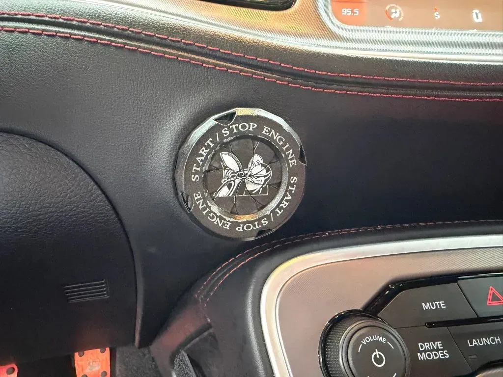 Dodge Challenger photo 25