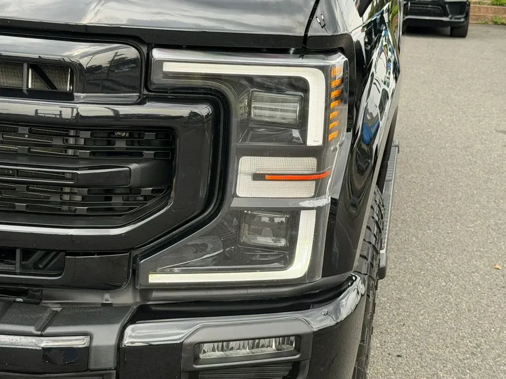 Ford F-350 photo 21