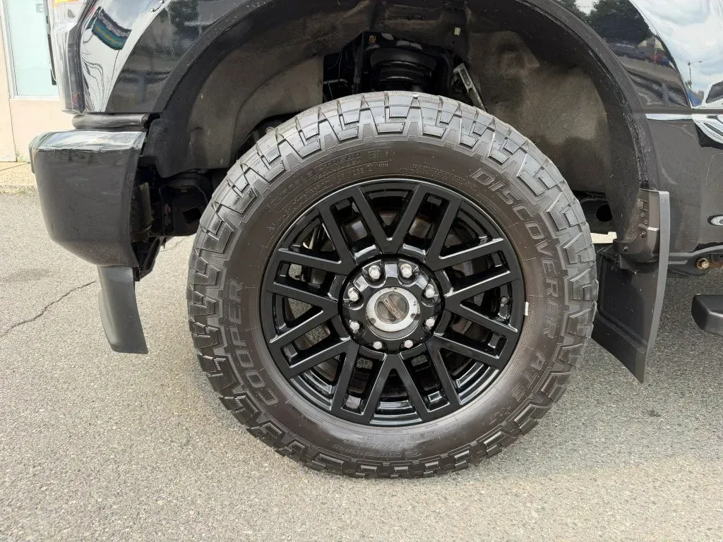 Ford F-350 photo 10