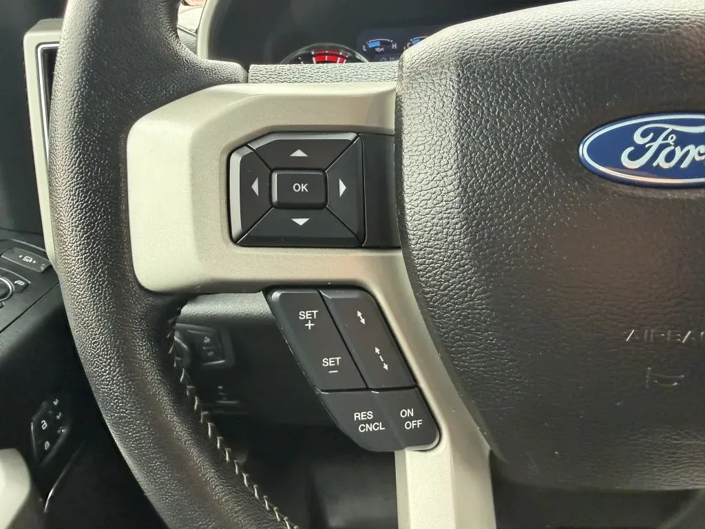 Ford F-350 photo 34