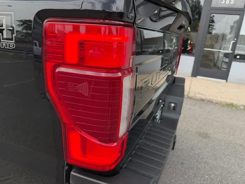 Ford F-350 photo 17