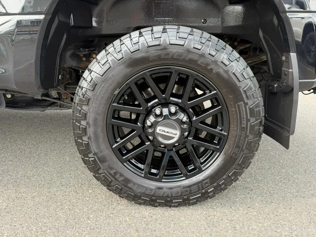 Ford F-350 photo 15