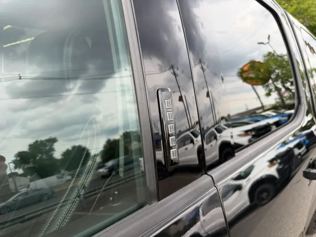 Ford F-350 photo 14