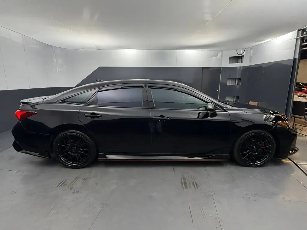 Toyota Avalon photo 9