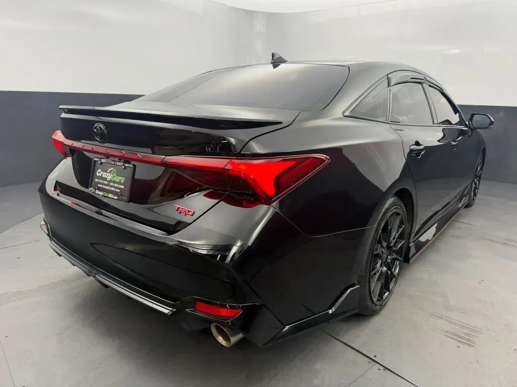 Toyota Avalon photo 6