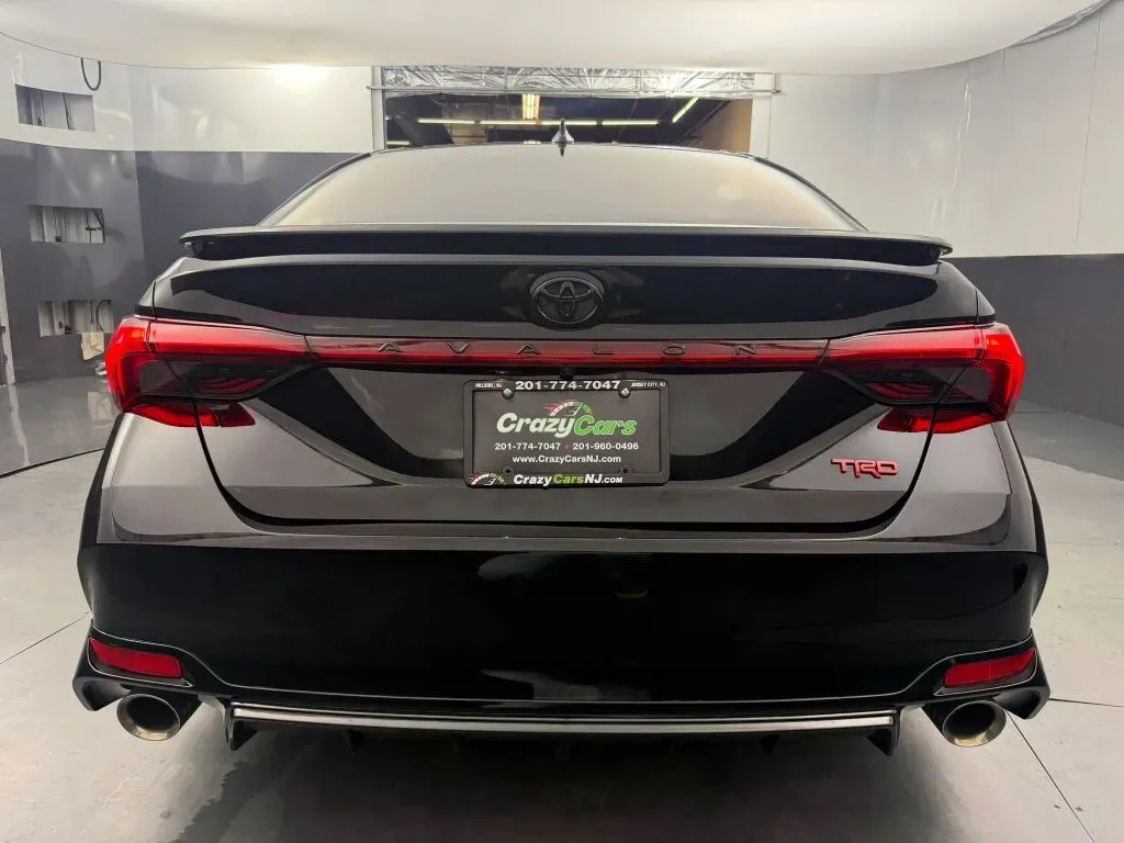 Toyota Avalon photo 8