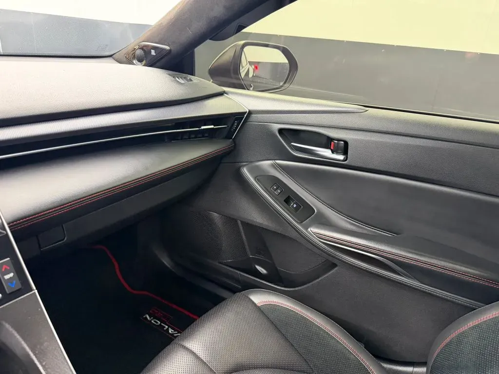 Toyota Avalon photo 26