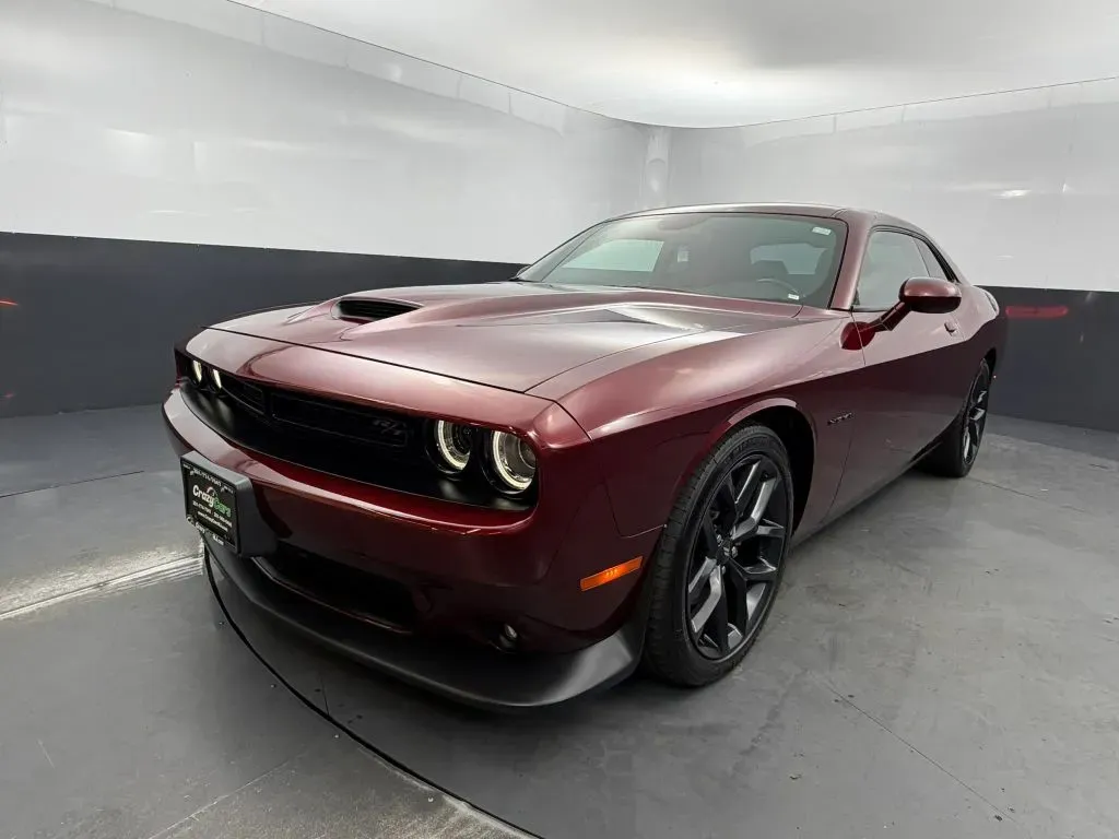 Dodge Challenger photo 36