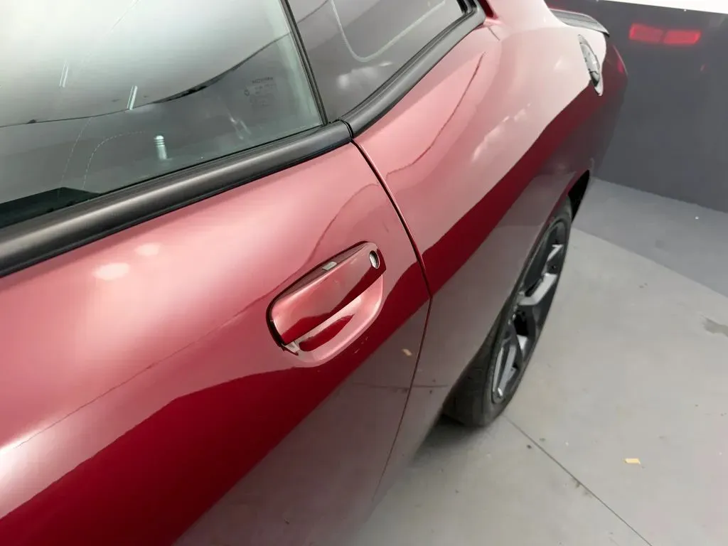 Dodge Challenger photo 16