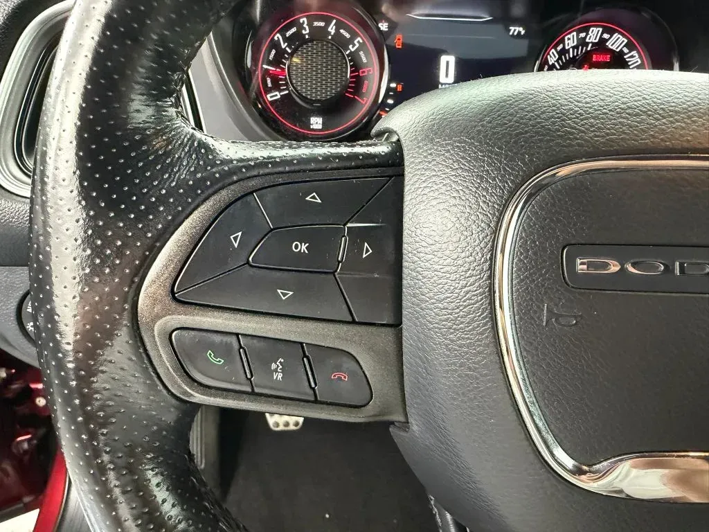 Dodge Challenger photo 26