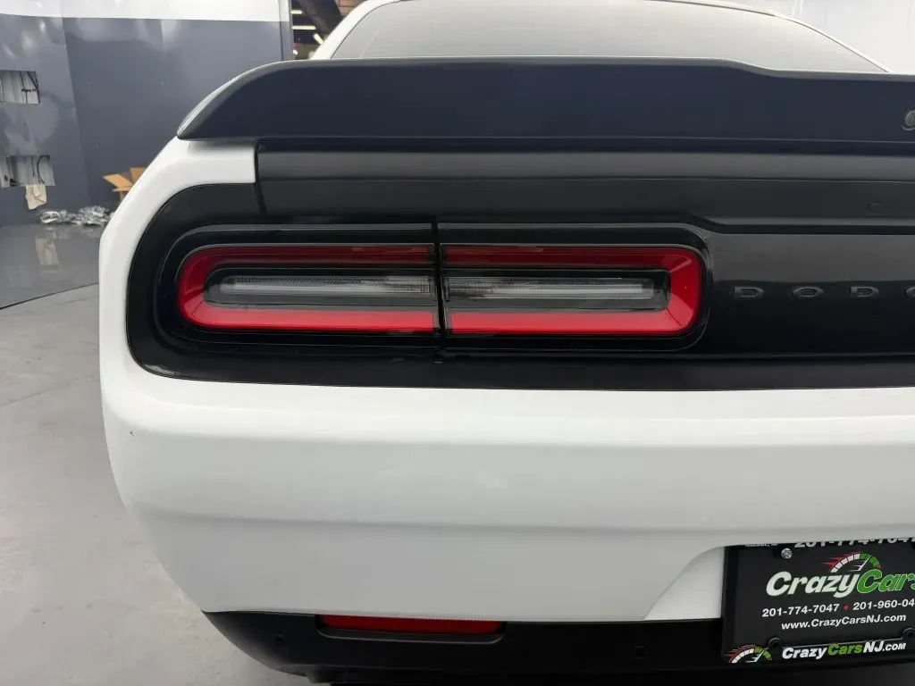 Dodge Challenger photo 17