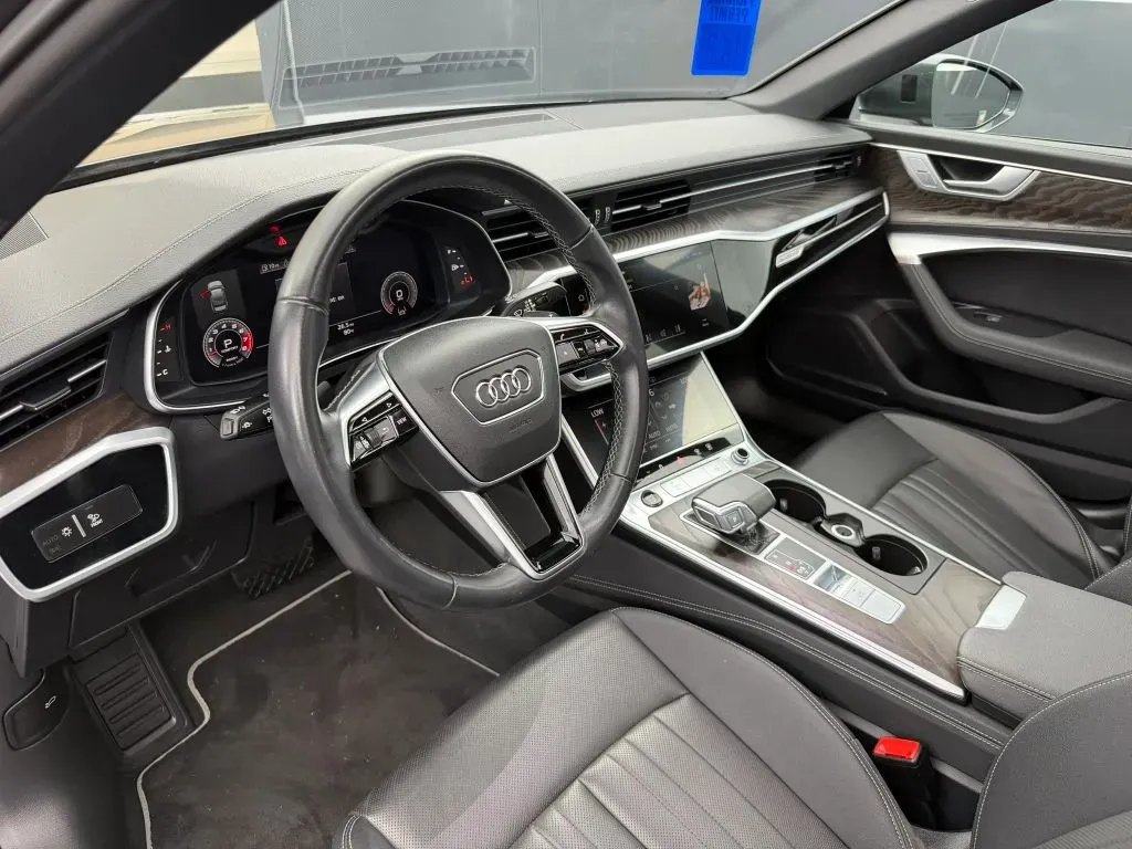 Audi A6 photo 22