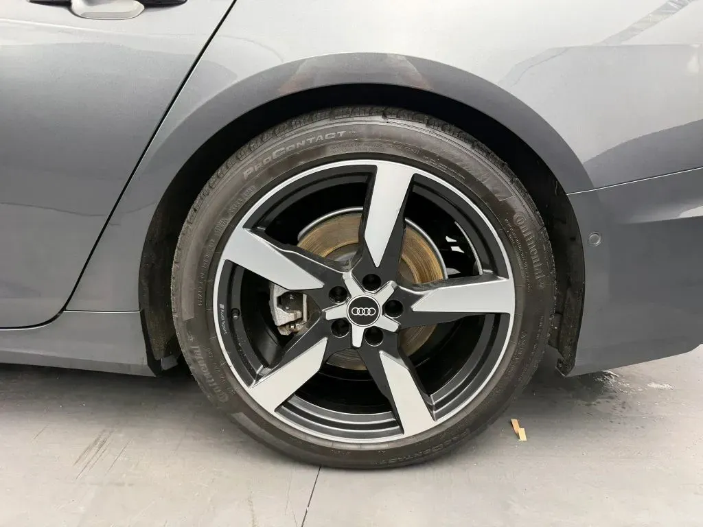 Audi A6 photo 18