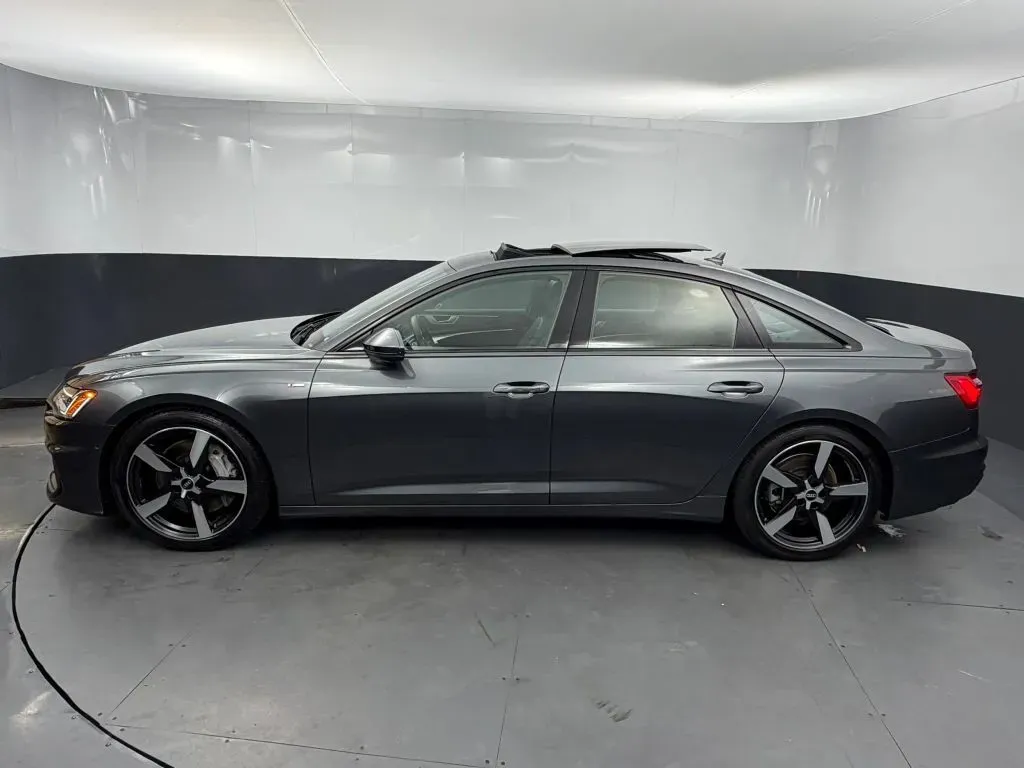 Audi A6 photo 2