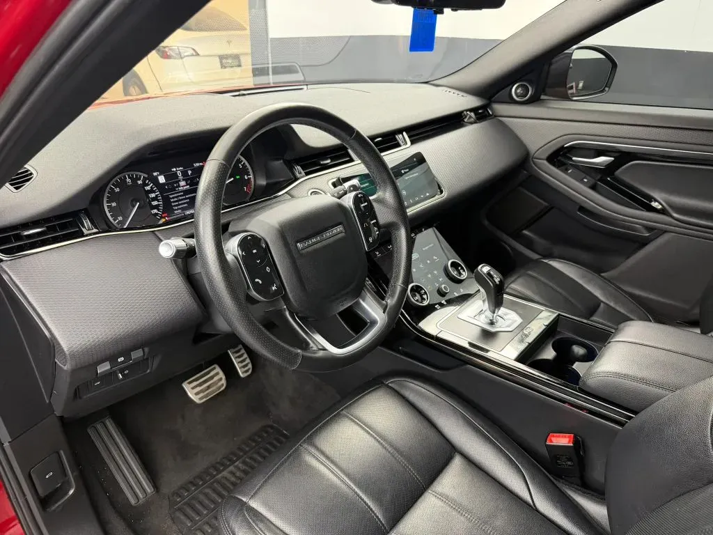 Land Rover Range Rover Evoque photo 22